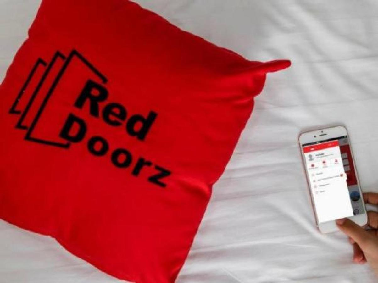Hotel Reddoorz Syariah Near Simpang Sekip Palembang Exterior foto